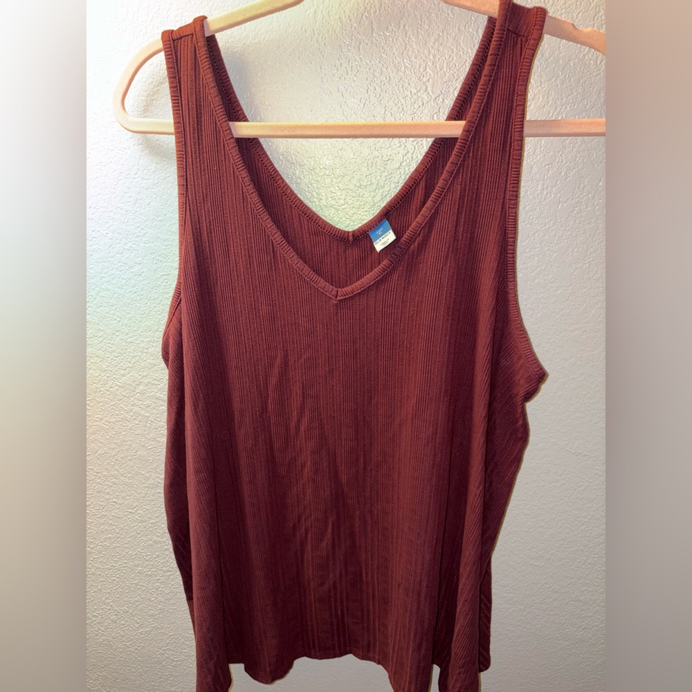 Old Navy Women's Tank Top in Deep Brown